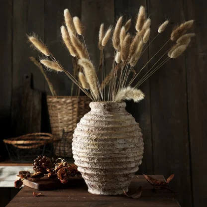 Bee Hive Design Vintage-style Flower Vase - Image 2