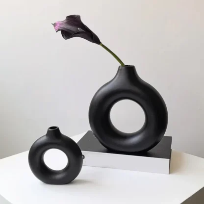 Modern Round Donut Shape Flower Vase