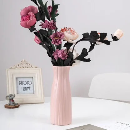 Minimal Flower Vase with Solid Color Design - Image 5