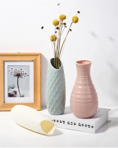 Modern Flower Vase with Embossed Design - Image 7