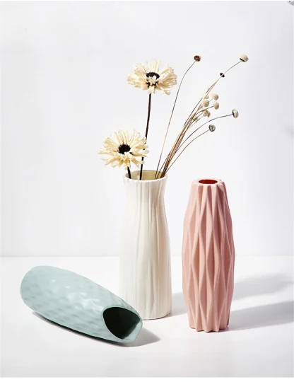 Modern Flower Vase with Embossed Design - Image 10